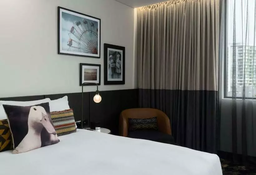 キングサイズベッドのスーペリアルーム, Rydges Fortitude Valley