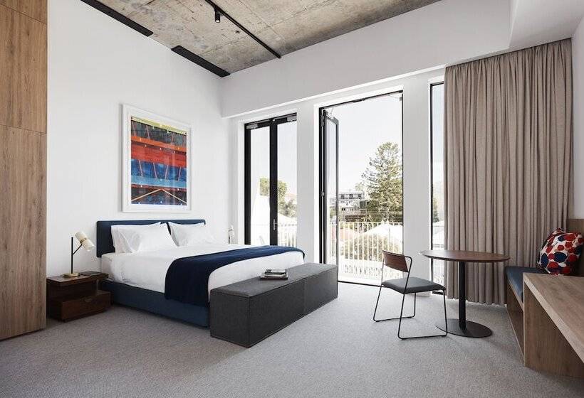 استودیوی استاندارد, The Johnson Brisbane   Art Series