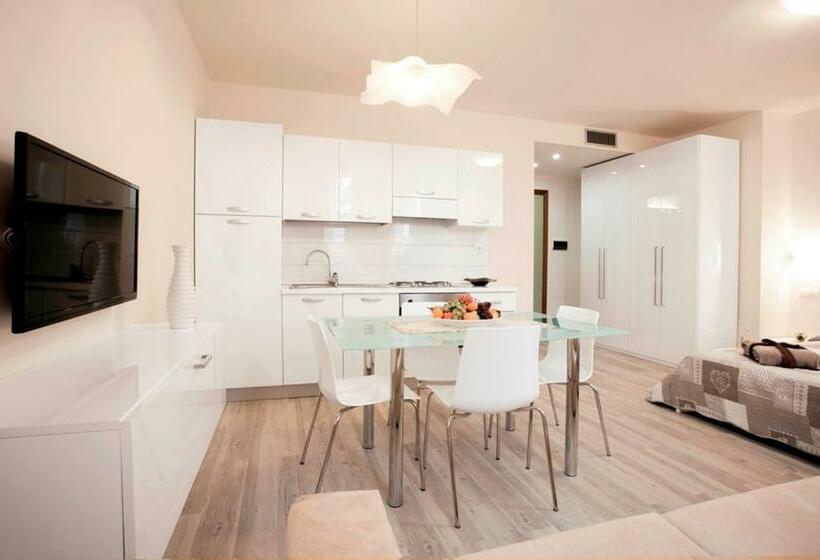 استودیوی استاندارد, Residence Ferrucci