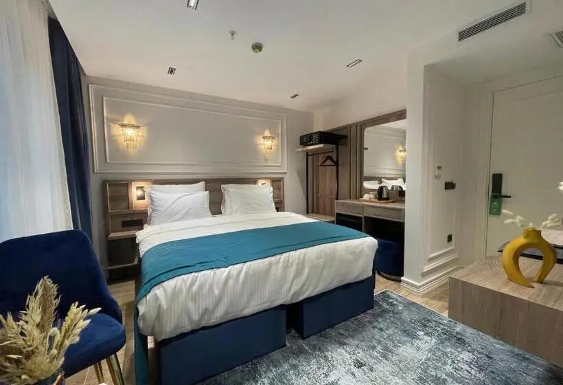 Standard-huone, Mona Bosphorus