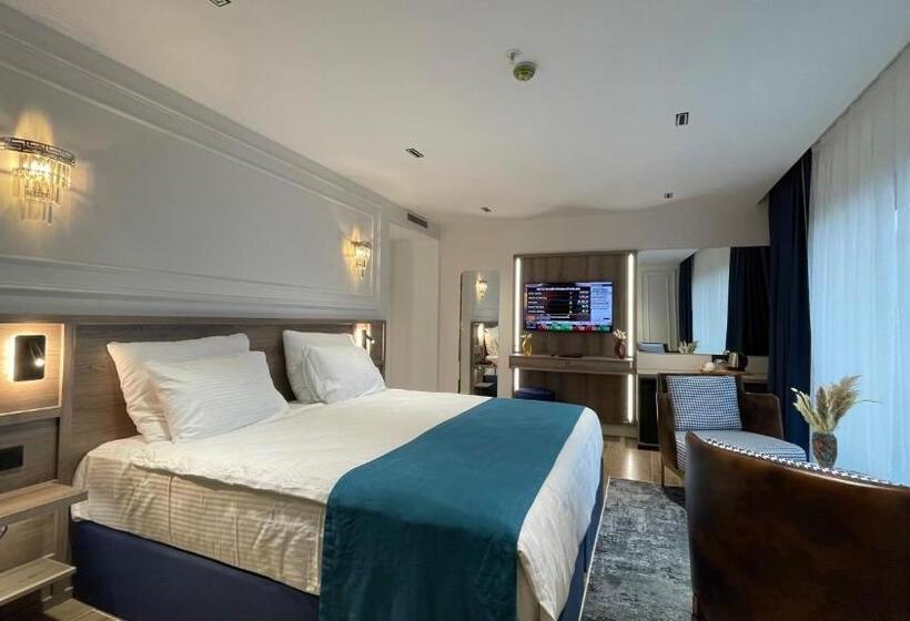 اتاق لوکس با چشمانداز دریا, Mona Bosphorus