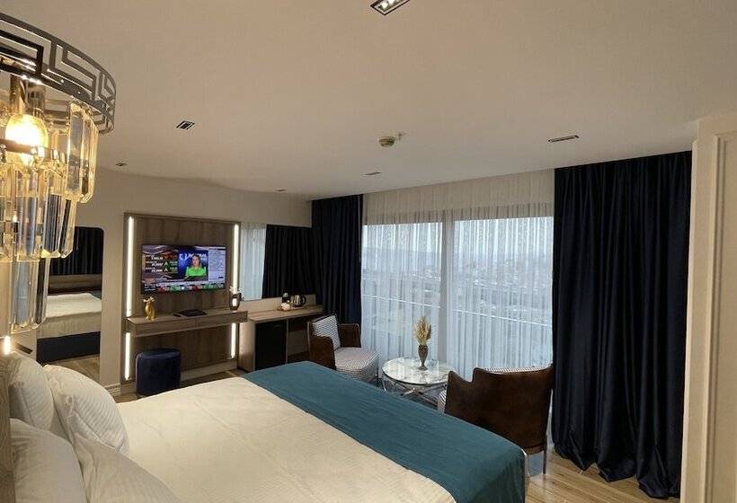 اتاق لوکس با چشمانداز دریا, Mona Bosphorus