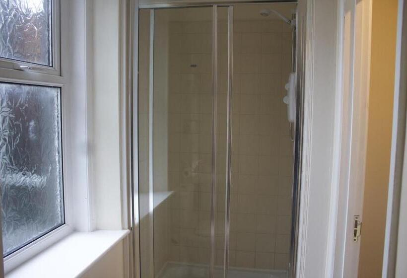 חדר משפחתי דלוקס, Elm Tree Guest House