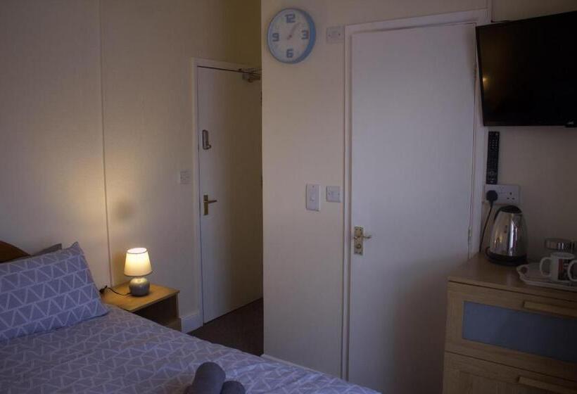 חדר בסיסי, Elm Tree Guest House