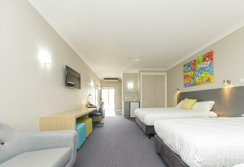 غرفة عائلية, Club Cowra Motel