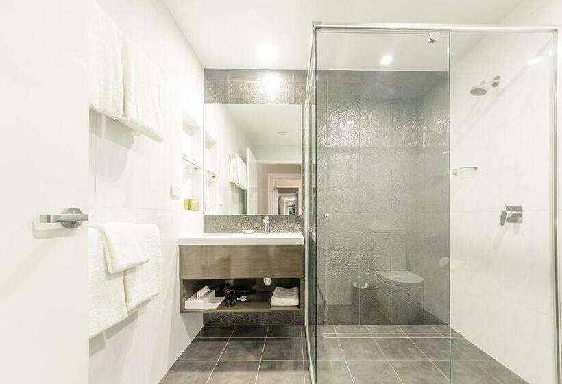 Семейный Номер, Club Cowra Motel
