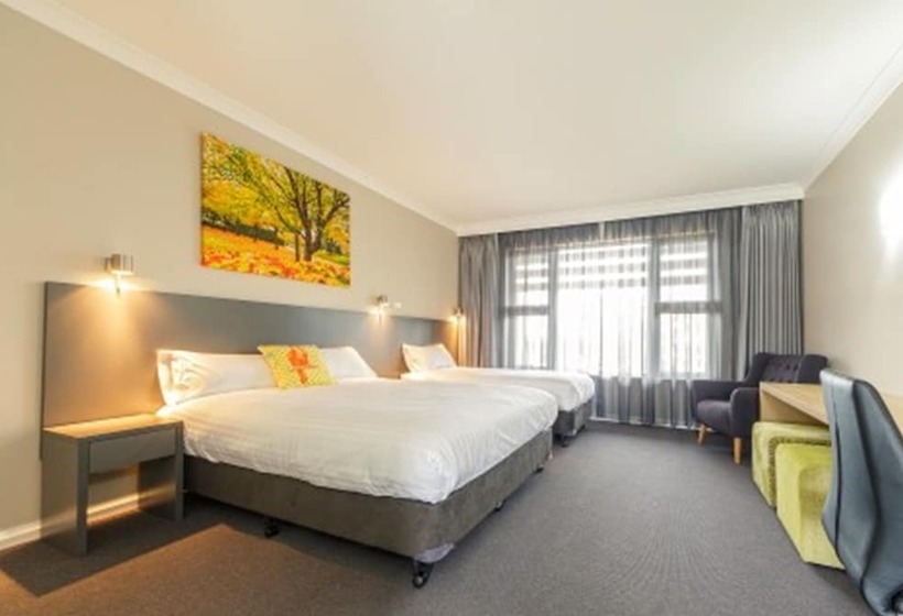 غرفة عائلية, Club Cowra Motel