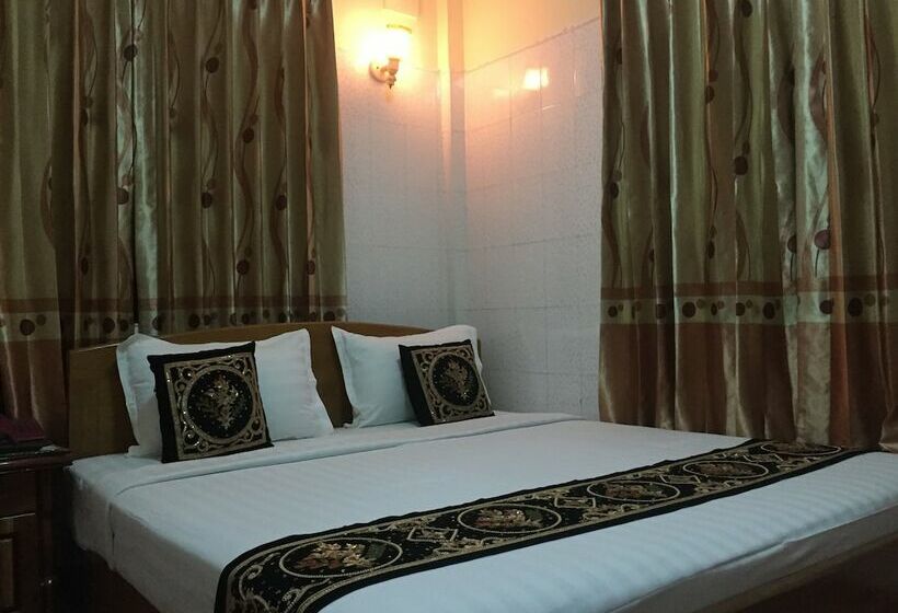 اتاق استاندارد, Aung Su Pyae