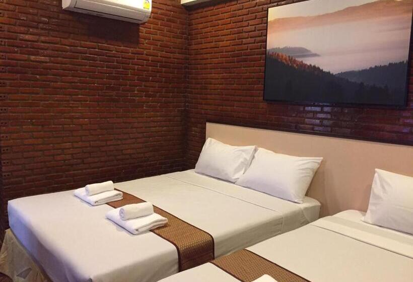 Номер Стандарт Трехместный, Ben Guesthouse