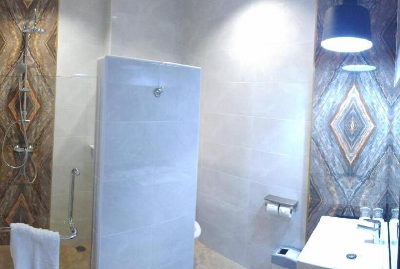 Люкс Повышенной Комфортности, Ben Guesthouse