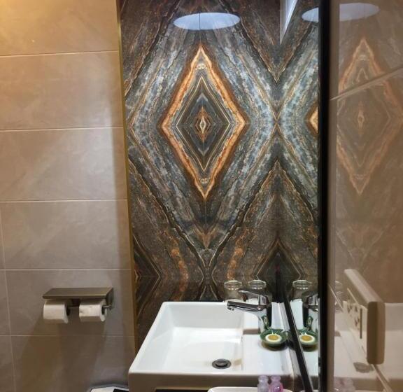 Люкс Повышенной Комфортности, Ben Guesthouse