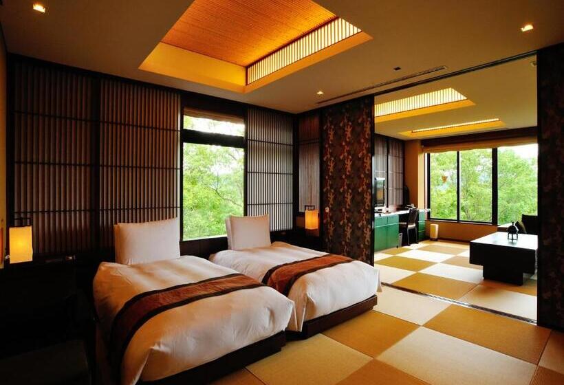 סוויטה, 竹泉荘 Chikusenso Onsen