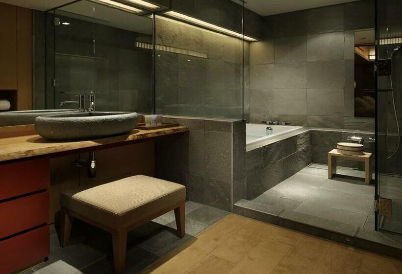 디럭스 룸, 竹泉荘 Chikusenso Onsen
