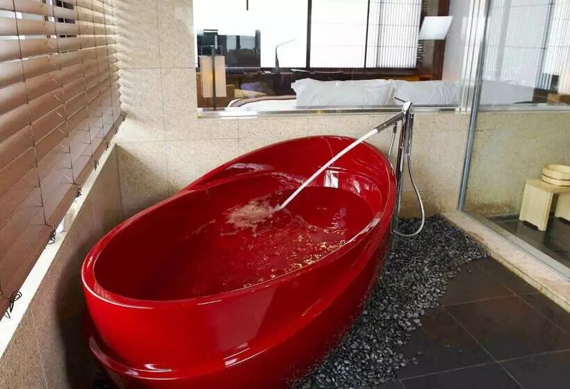 プレジデントスイートルーム, 竹泉荘 Chikusenso Onsen