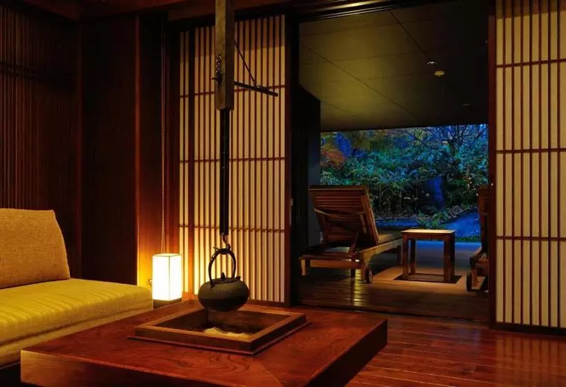 プレジデントスイートルーム, 竹泉荘 Chikusenso Onsen