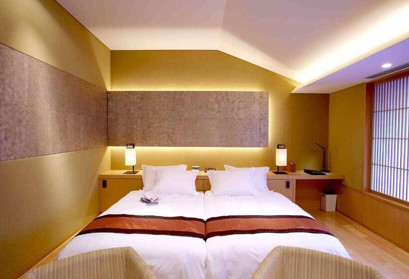 חדר דחוקס עם מיטת קינג, 竹泉荘 Chikusenso Onsen