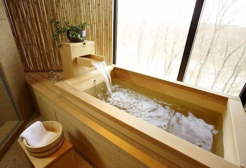 סוויטה עם נוף, 竹泉荘 Chikusenso Onsen