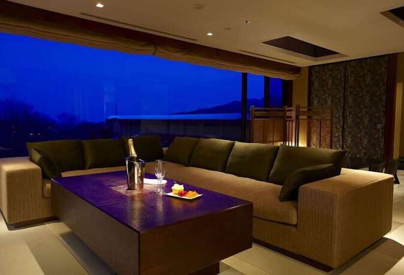 סוויטה עם נוף, 竹泉荘 Chikusenso Onsen