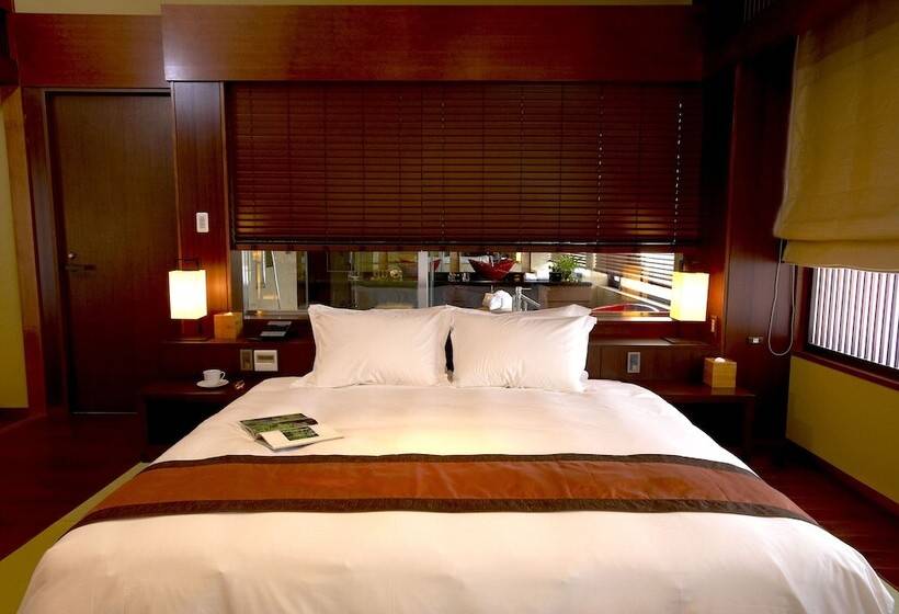 סוויטה נשיאותית, 竹泉荘 Chikusenso Onsen