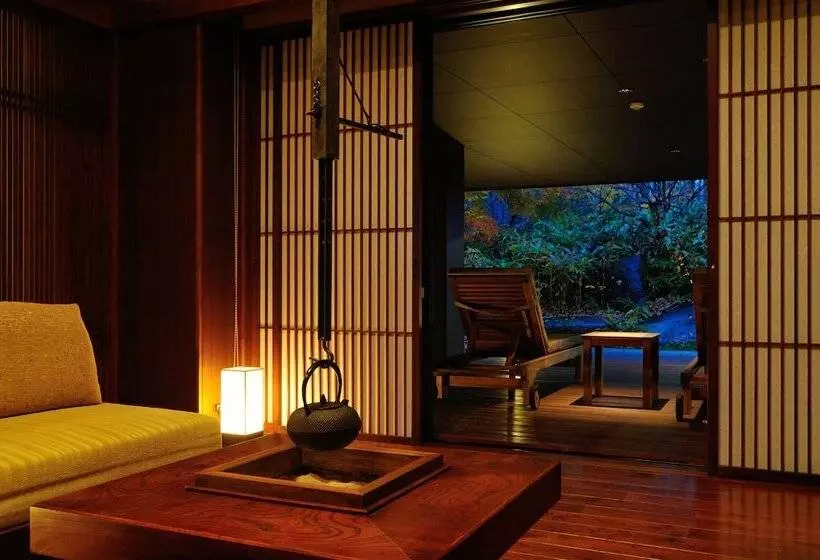プレジデントスイートルーム, 竹泉荘 Chikusenso Onsen