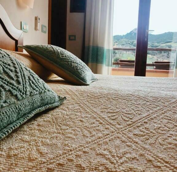 اتاق استاندارد با بالکن, Le Anfore