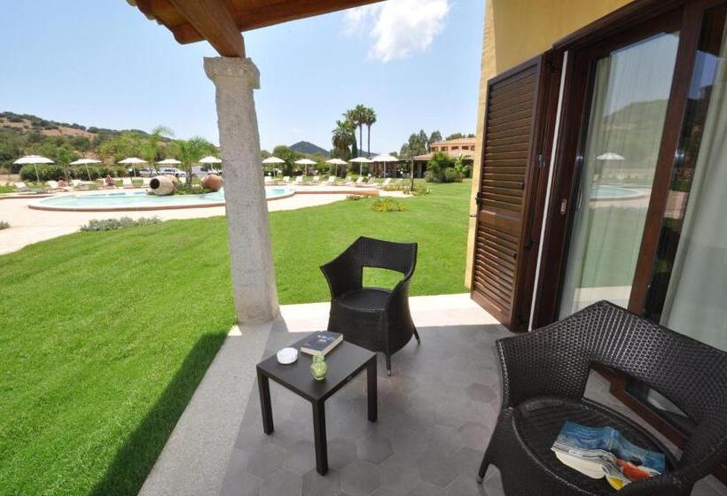 اتاق استاندارد با چشمانداز باغ, Le Anfore