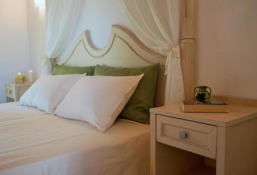 اتاق استاندارد با چشمانداز باغ, Le Anfore