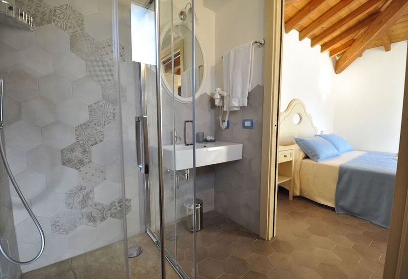 اتاق استاندارد با چشمانداز باغ, Le Anfore