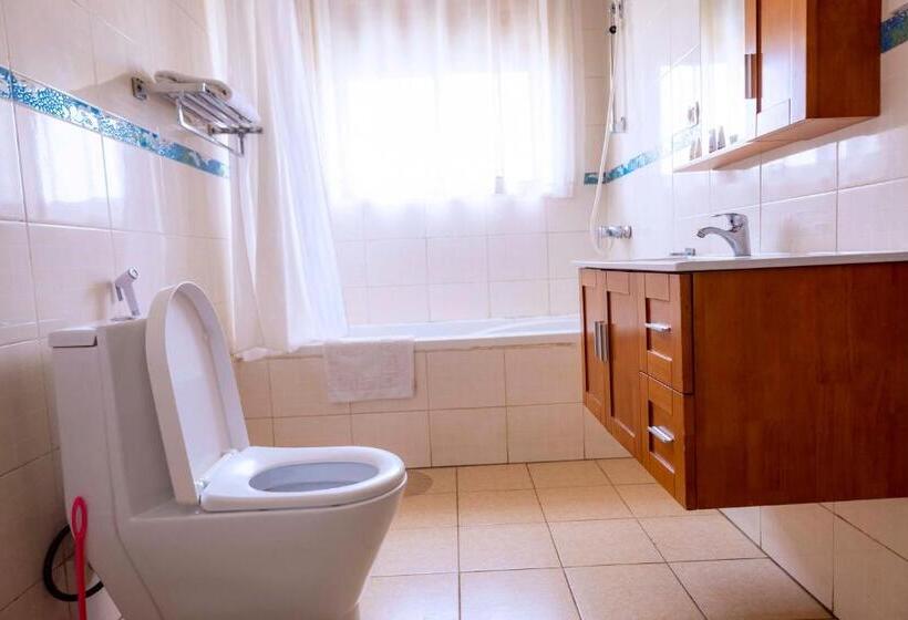 Deluxe Kamer, Legend