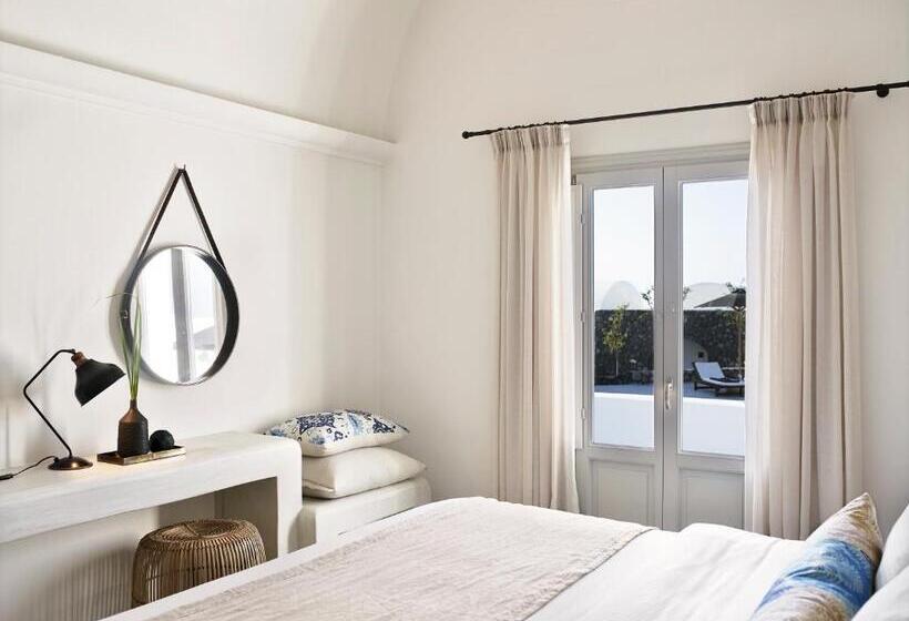 سوییت با چشم‌انداز استخر, Santo Pure Oia Suites & Villas
