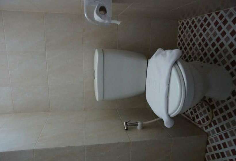 标准间, Sokdee City