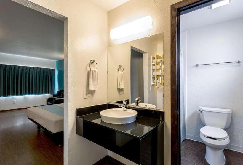 Номер Стандарт Адаптированный для Инвалидов, Motel 6missoula, Mt  University