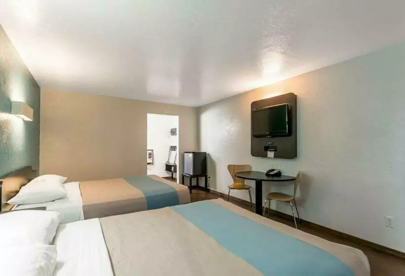 スタンダードルーム, Motel 6missoula, Mt  University