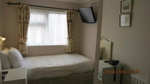 اتاق استاندارد یک نفره, Hunters Lodge Guest House