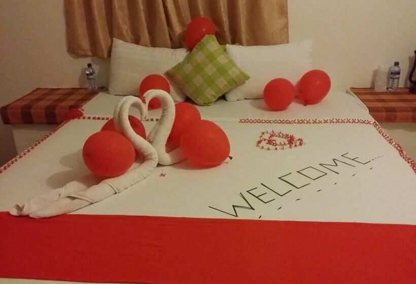 חדר דלוקס, Roshanne Beach Resort