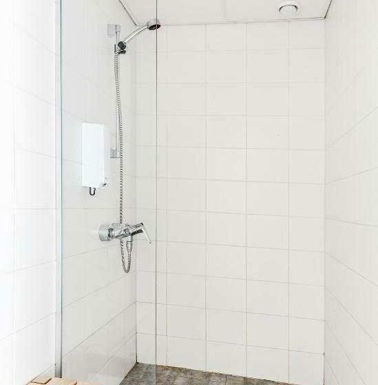 Номер Стандарт Индивидуальный Совместная Ванная, Sky Hostel Helsinki