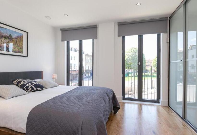 آپارتمان لوکس 2 خوابه, Bright Portobello Apt With Floor To Ceiling Views