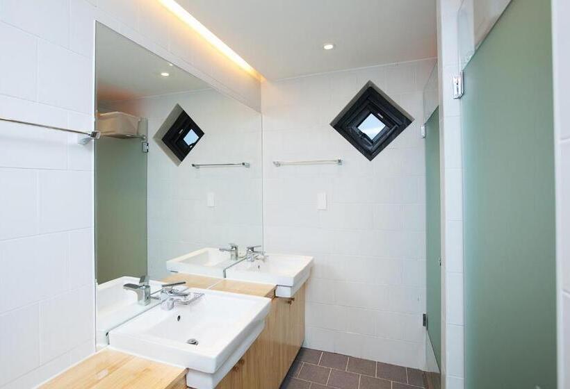 Кровать в Общей Комнате, Mir Guesthouse