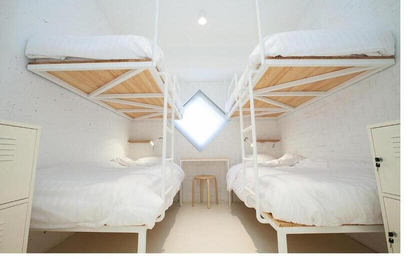 Кровать в Общей Комнате, Mir Guesthouse