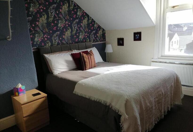 חדר סטנדרט, The Manhattan