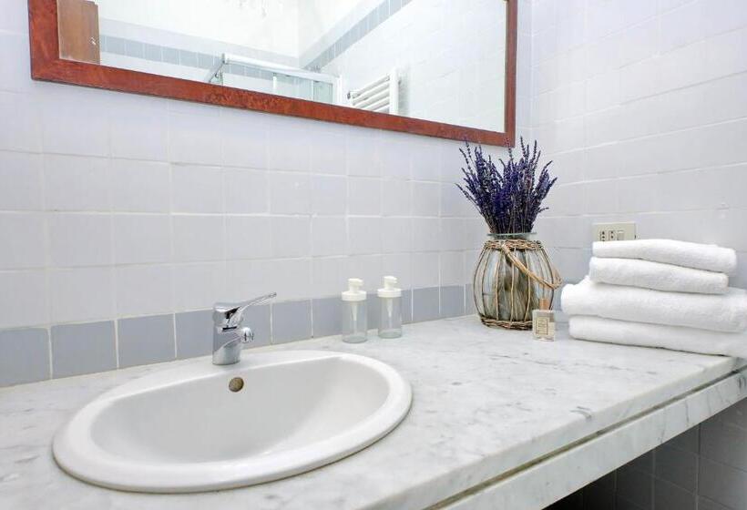 آپارتمان 1 خوابه با چشم‌انداز باغ, Bellezza Al Colosseo  B&b & Apts