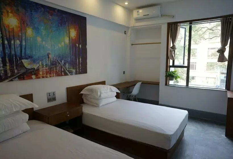اتاق استاندارد, Guilin Central Wada Hostel