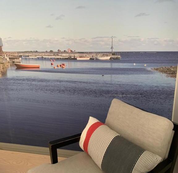 חדר אקונומי, Halltorps Gastgiveri