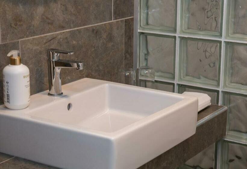 חדר סטנדרט, Halltorps Gastgiveri