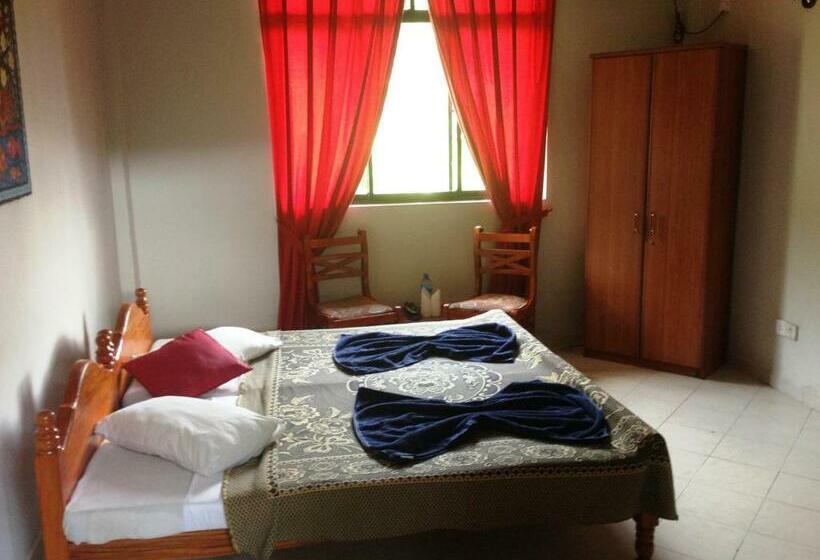 غرفة قياسية, Kandy View