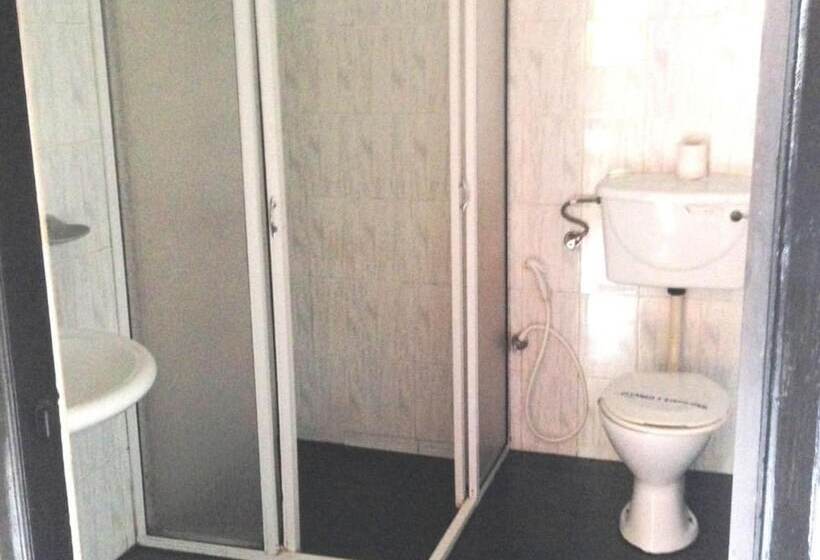 غرفة قياسية, Kandy View