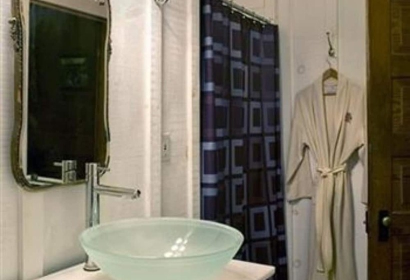 غرفة قياسية, Lake Rabun