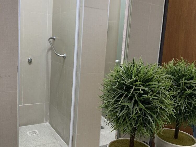 اتاق استاندارد چهار تخته, Novum Suites