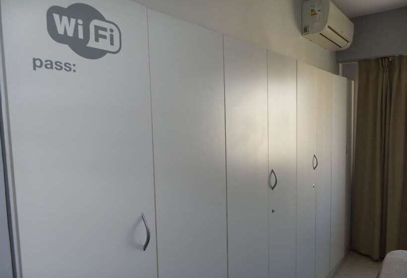 اتاق استاندارد سه نفره, Novum Suites