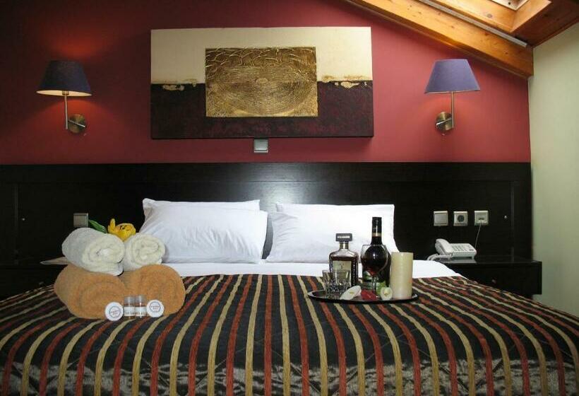 スーペリアースイート, Prigipikon Suites And Sofites